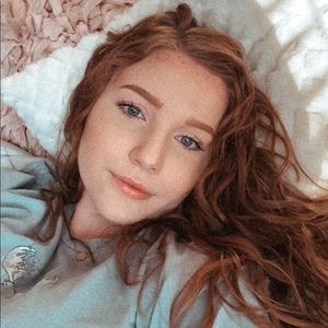 Meet your Posher, Makayla